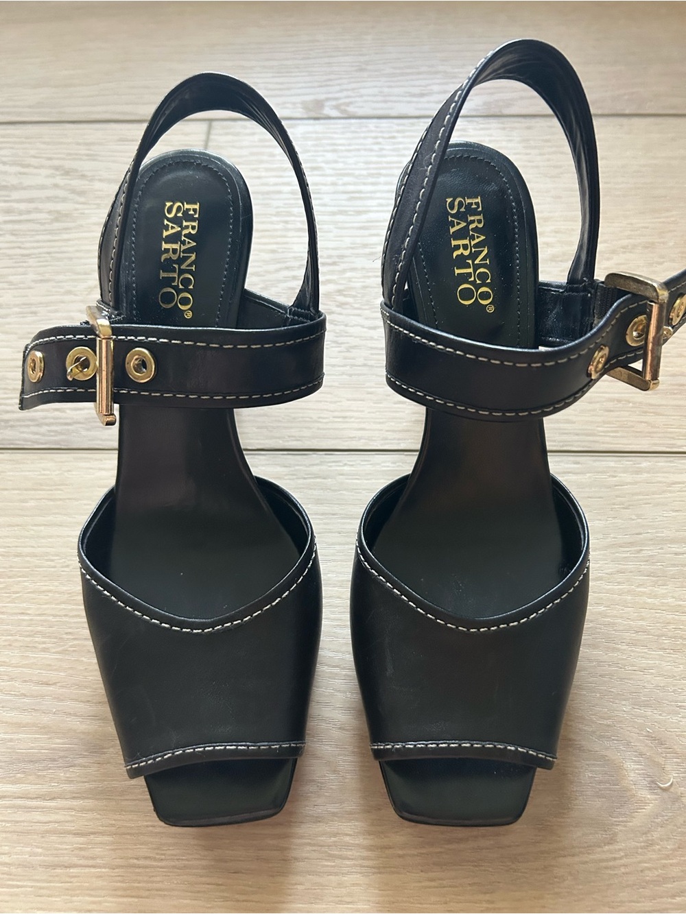 Franco Sarto L-Domare Black Leather Gold Accent S square Toe Heels 7.5 - Picture 4 of 8